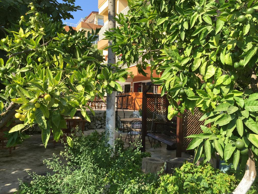 Asia Apart Hotel Kusadası Exterior foto